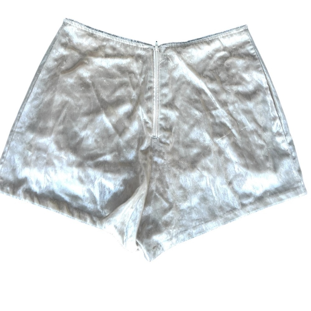 Urban Outfitters Light gold Shimmery eyelash unicorn High Waist shorts size 4 - Picture 5 of 10